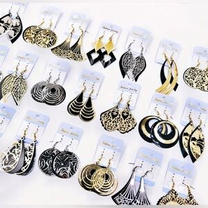 🌸4 Pairs Assorted Women’s Dangle Earrings Mystery Bag Bohemian